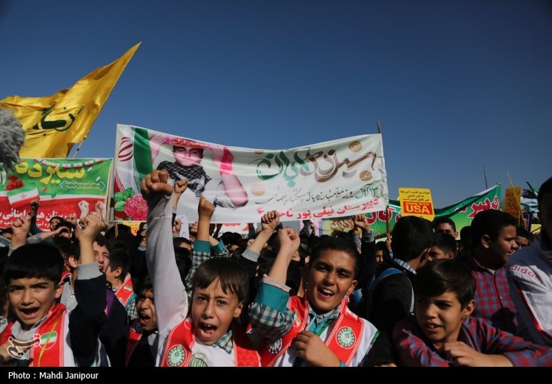 فریاد خشم نسل چهارم انقلاب بر سر استکبار/ شکوه در ۱۳ آبان‌‌